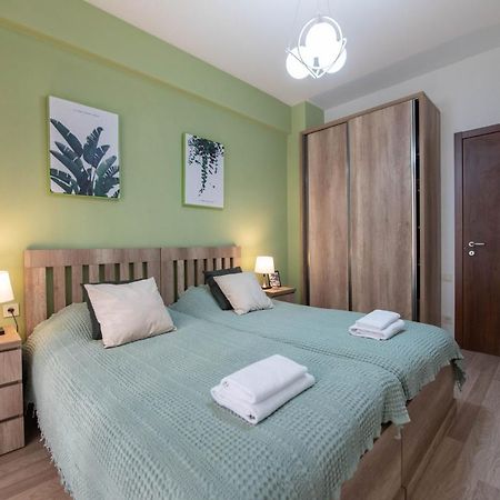 Gg Home - Cozy 2-Bedroom Apartment On Givi Kartozia Tbilisi Exterior foto